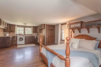 25 Mill St, Raynham, MA 02767 - Photo 26
