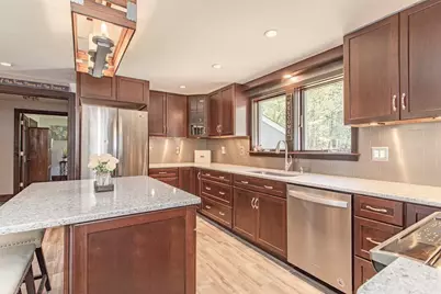 25 Mill St, Raynham, MA 02767 - Photo 12