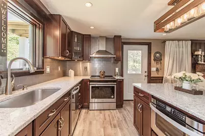 25 Mill St, Raynham, MA 02767 - Photo 14