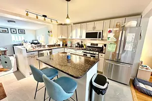 72 Cottage St, Boston, MA 02128 - Photo 4