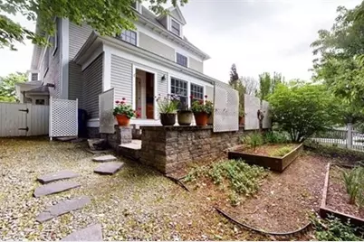 2 Benton Rd #1, Somerville, MA 02143 - Photo 30