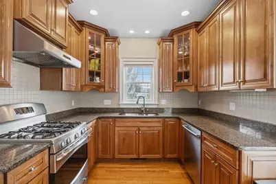 2 Benton Rd #1, Somerville, MA 02143 - Photo 8