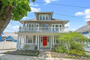 10 Chestnut St, Melrose, MA 02176 - Photo 1