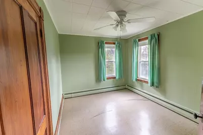 8 Linwood St, Webster, MA 01570 - Photo 26