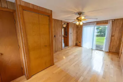 8 Linwood St, Webster, MA 01570 - Photo 12