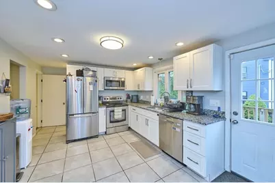73-75 Newbern Ave, Medford, MA 02155 - Photo 10