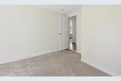 25 Stagecoach Rd, Leominster, MA 01453 - Photo 20