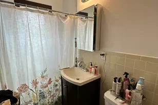 435 Walnut Ave, Boston, MA 02119 - Photo 10