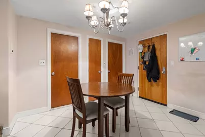 99 Pleasant St #A4, Watertown, MA 02472 - Photo 2
