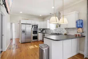 43 12th, Lowell, MA 01850 - Photo 8
