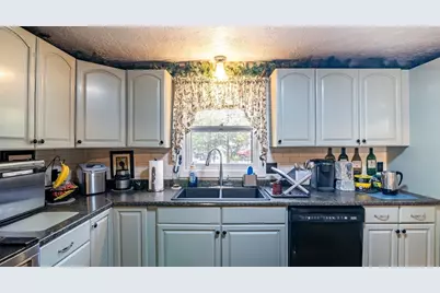 40 Scenic Ave, Webster, MA 01570 - Photo 6