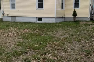 81 Arey St, Springfield, MA 01119 - Photo 1