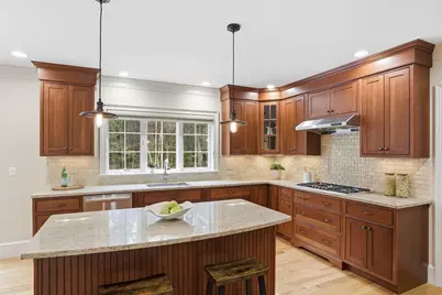 27 Maxwell Rd, Bedford, MA 01730 - Photo 6