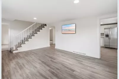 51 Sandy Pond Rd, Ayer, MA 01432 - Photo 10