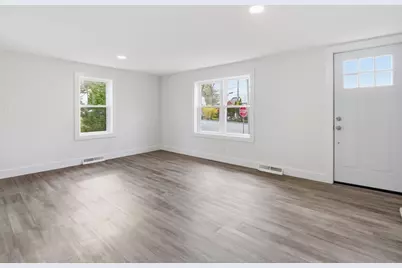 51 Sandy Pond Rd, Ayer, MA 01432 - Photo 12