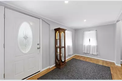 28 Rosina Rd, Weymouth, MA 02189 - Photo 6