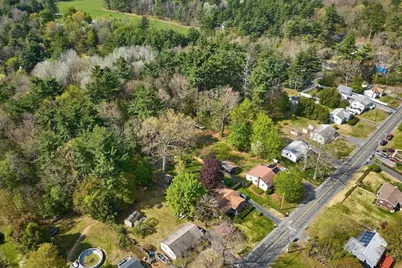 12 Pomeroy St, Easthampton, MA 01027 - Photo 28