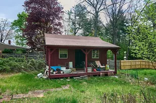 12 Pomeroy St, Easthampton, MA 01027 - Photo 32
