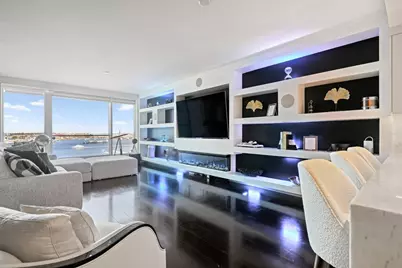 150 Seaport Blvd #17C, Boston, MA 02210 - Photo 2