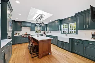 123 Englewood Rd, Longmeadow, MA 01106 - Photo 2
