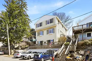 7 Dodge St, Gloucester, MA 01930 - Photo 2