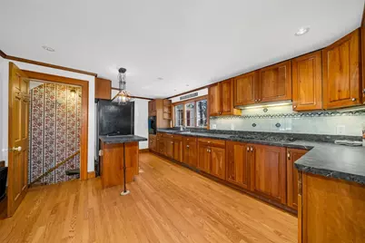 293 Florence Rd, Waltham, MA 02453 - Photo 6