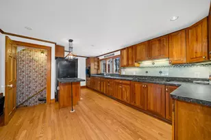 293 Florence Rd, Waltham, MA 02453 - Photo 6