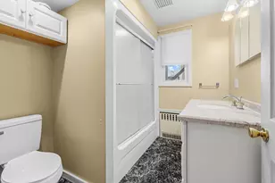 86 Newport St, Fall River, MA 02720 - Photo 6