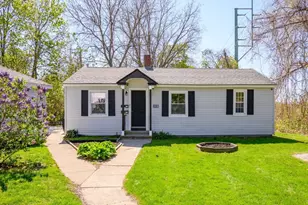 280R Weir St, Taunton, MA 02780 - Photo 2