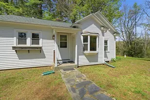 52 Log Plain Rd, Greenfield, MA 01301 - Photo 4