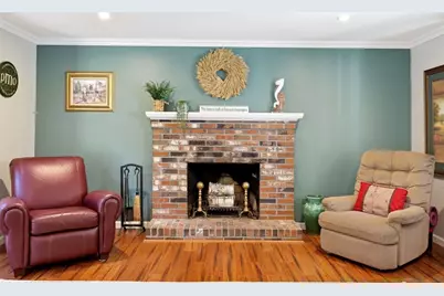 18 Fox Run Ln, Hampden, MA 01036 - Photo 10