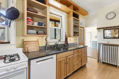 26 Hamlet St #1, Somerville, MA 02143 - Photo 2