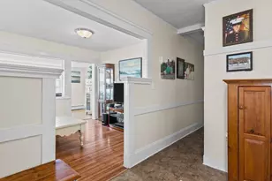 38 Aquidneck Ave, Portsmouth, RI 02871 - Photo 10