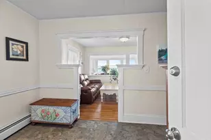 38 Aquidneck Ave, Portsmouth, RI 02871 - Photo 12