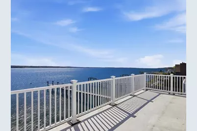 38 Aquidneck Ave, Portsmouth, RI 02871 - Photo 16