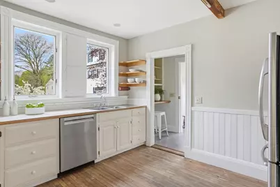 159 Broadway St, Wakefield, MA 01880 - Photo 16