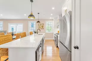 112 Armandine St, Boston, MA 02124 - Photo 6