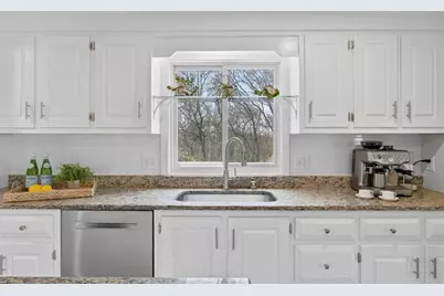 294 Bear Hill Road, North Andover, MA 01845 - Photo 4