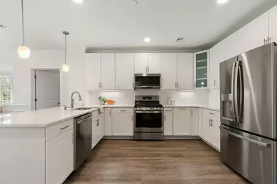 320 Middlesex Ave #E307, Medford, MA 02155 - Photo 8
