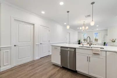 320 Middlesex Ave #E307, Medford, MA 02155 - Photo 12