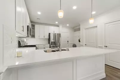 320 Middlesex Ave #E307, Medford, MA 02155 - Photo 10