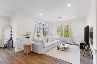 320 Middlesex Ave #E307, Medford, MA 02155 - Photo 2