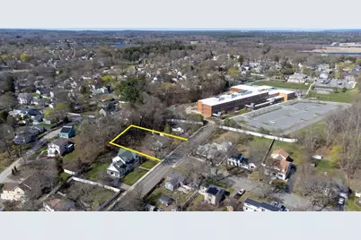 5 Murphy Ave #B, Newburyport, MA 01950 - Photo 4