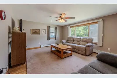 92 Parker St, Fitchburg, MA 01420 - Photo 6