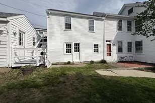32 Mount Pleasant St, Rockport, MA 01966 - Photo 2