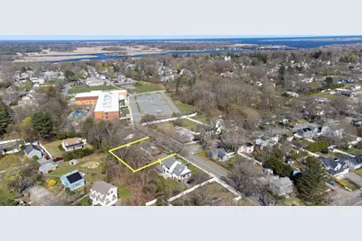 5 Murphy Ave #A, Newburyport, MA 01950 - Photo 6