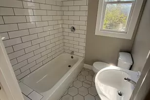207 Belleville Ave, New Bedford, MA 02746 - Photo 22