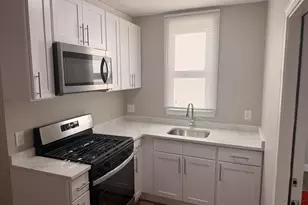 207 Belleville Ave, New Bedford, MA 02746 - Photo 4