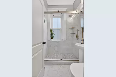 8 Garrison St #111, Boston, MA 02116 - Photo 12