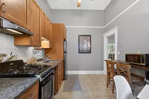 8 Garrison St, Boston, MA 02116 - Photo 10